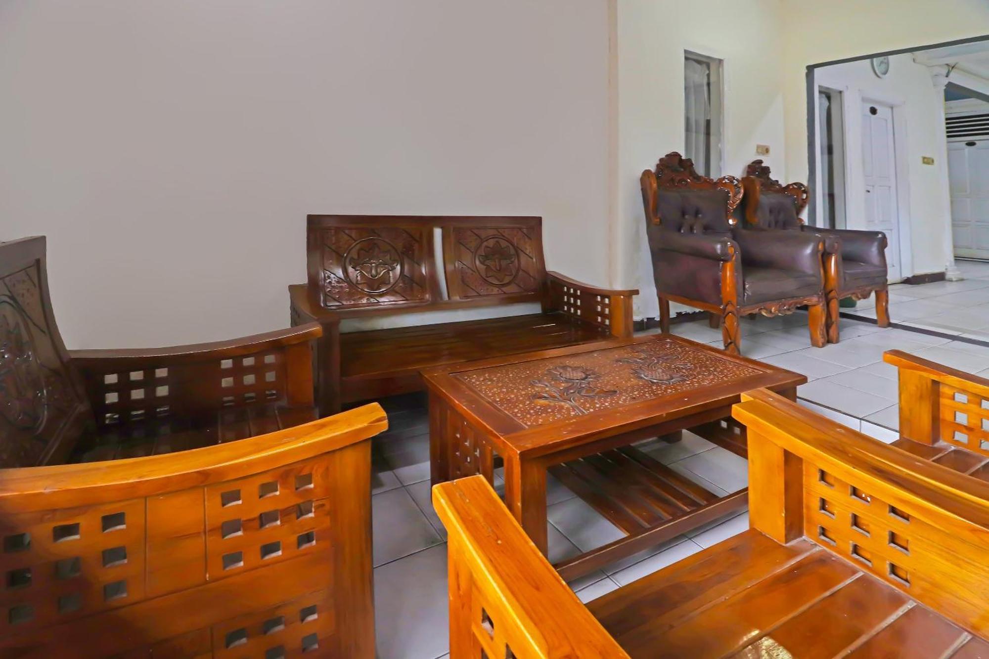 Oyo 92484 Wisma Permata Syariah Bangko Bagian luar foto