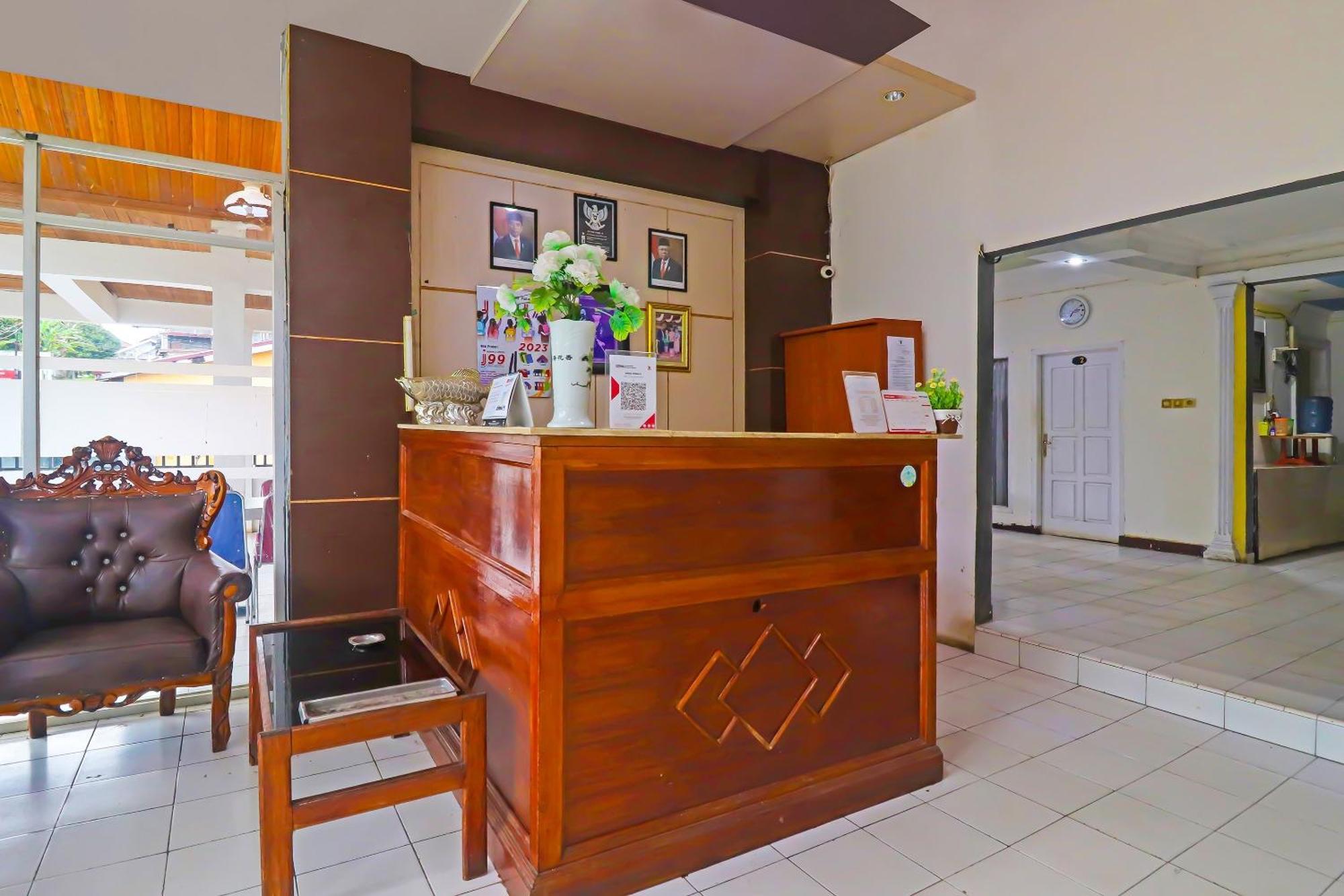 Oyo 92484 Wisma Permata Syariah Bangko Bagian luar foto